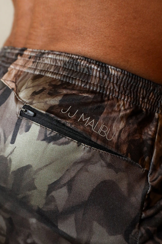 Stretch-It 2" Short Shorts - Leaf Camo